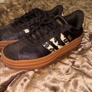 LIKE NEW Platform Adidas